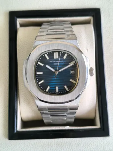 Relógio Patek Phillipe Nautilus automático