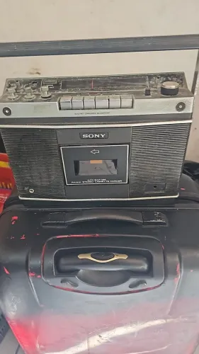 Rádio gravador Sony, modelo CF 2580 da década de 70