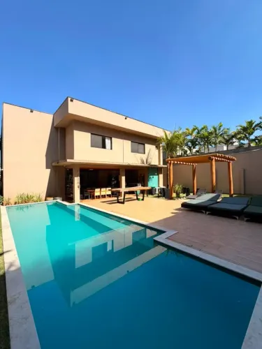 Casa Térrea 04 Suites