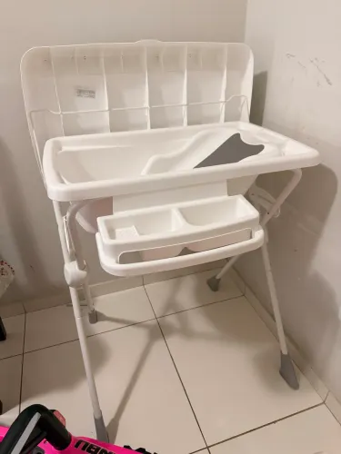 Banheira Burigotto Seminova com Trocador