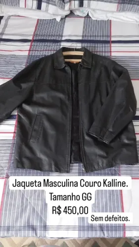 Jaqueta em couro usada.