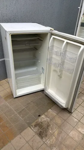 Frigobar Eletrolux 