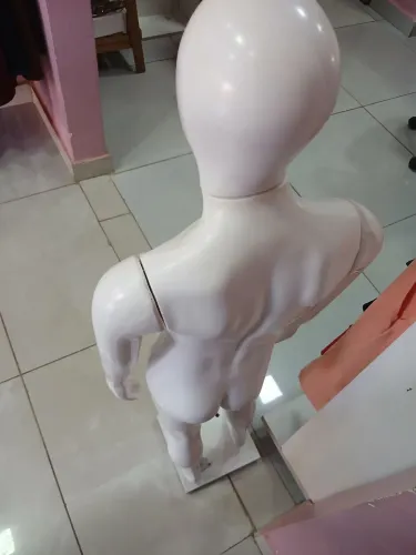 Vende Manequim Infantil