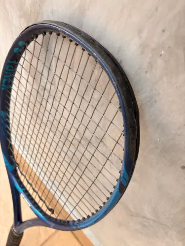 Raquete de Tênis Yonex E-Zone 98