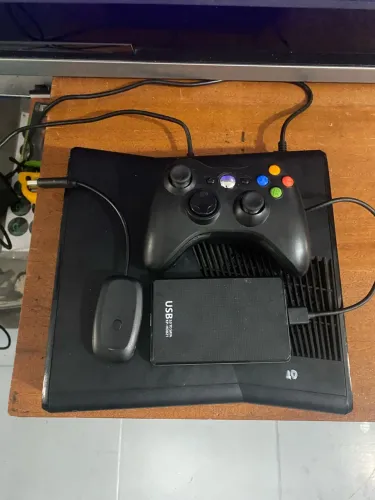 Xbox HD 700GB Lotado de jogos