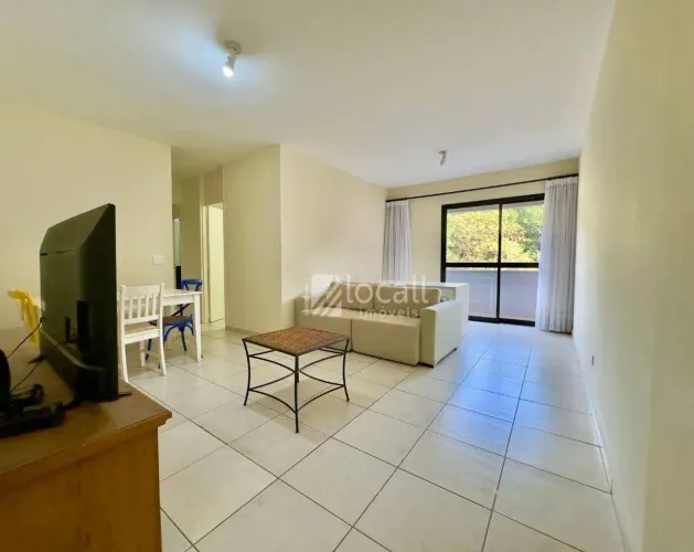 Apartamento mobiliado com 90m² de área útil para locação no Condomínio Pantheon no Bairro