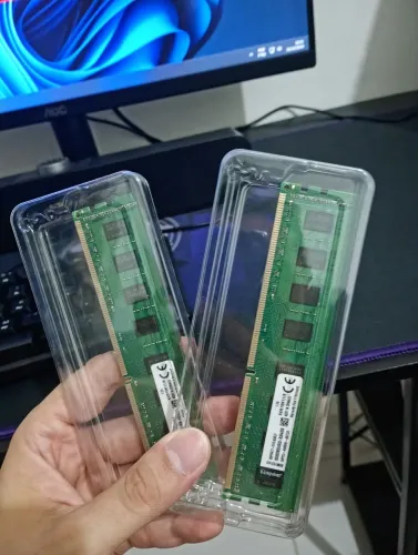 16 GB (2x8) de RAM DDR3 1600 MHz