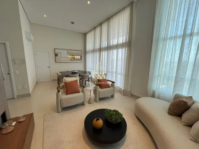 Cobertura Duplex com 387m², 4 suítes e 4 vagas à venda ou locação no condomínio