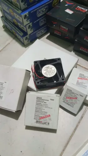 Microventilador Tozz para Equipamentos Eletrônicos - Novo