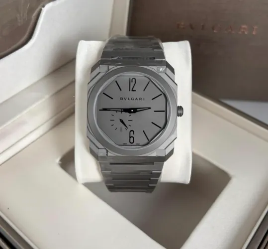 Relógio Bvlgari octogonal - Linha Super ETA - Top 
