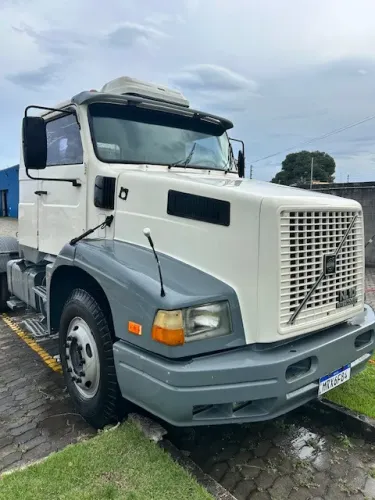CAVALO VOLVO 4X2 NL10-340 ANO 1994 UNICO DONO