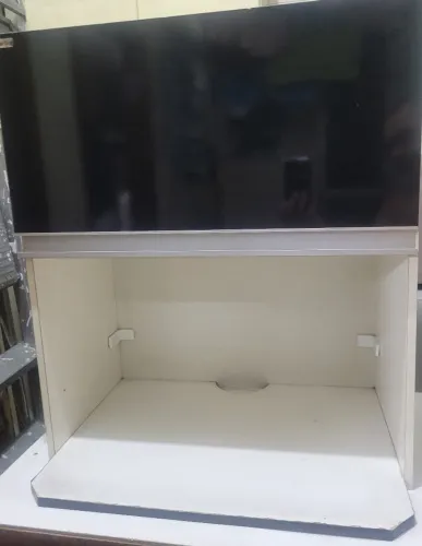 Armário aéreo para micro-ondas