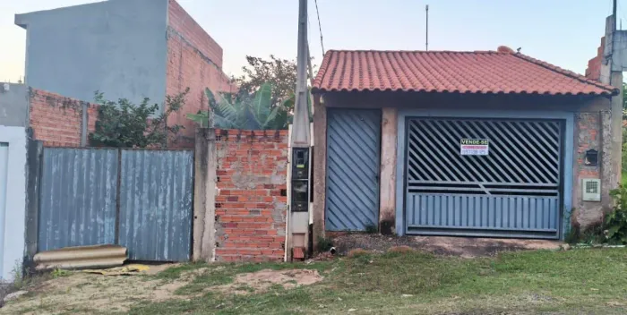 Casa Grande com Quintal grande