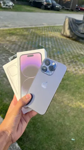 IPhone 14 Pro Roxo Profundo