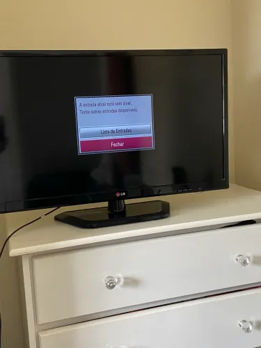 TV LG 32 polegadas a TV desliga sozinha