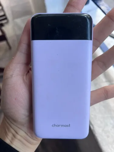 Carregador portátil Charmast 10000mAh Power Bank com cabos embutidos