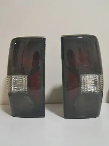 Par de lanternas traseira Ford Ranger 2005 2006 2007 2008 2009