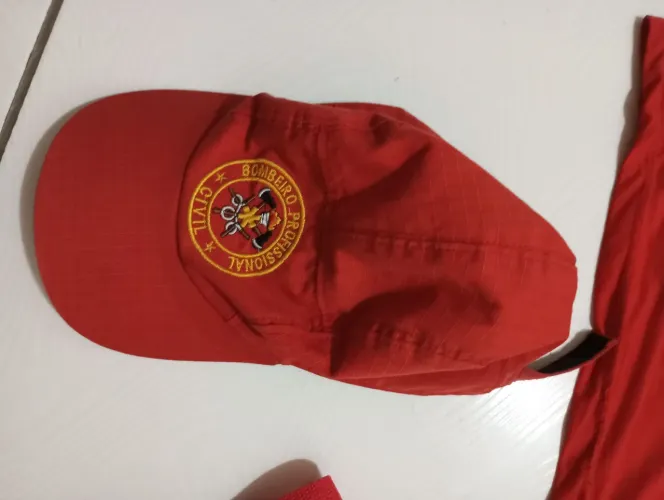 Fardamento de Bombeiro Civil