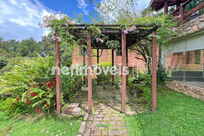 Excelente casa no Aconchego da Serra em Itabirito!