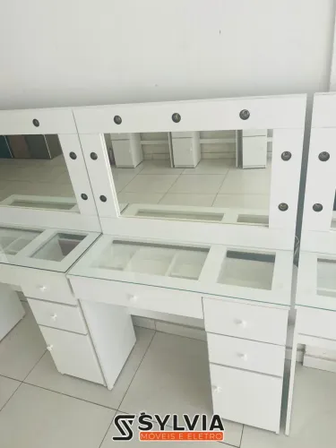 PENTEADEIRA CAMARIM NOVA!