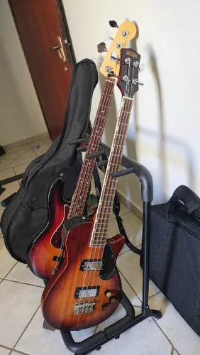 Baixo Grestch Streamliner short scale