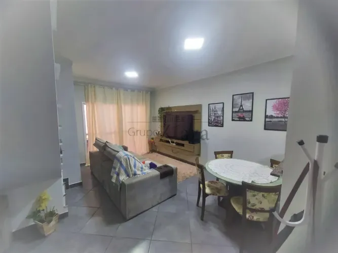 Oportunidade - Casa em Condomínio - Residencial Evidence - Jardim Santa Maria - 3 Dormitór