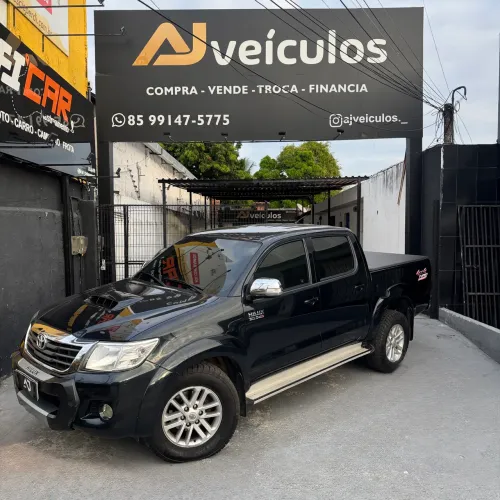 Toyota Hilux CD SRV D4-d 4X4 3.0 TDI Diesel AUT 2013