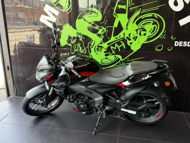 Bajaj Dominar 200 2025