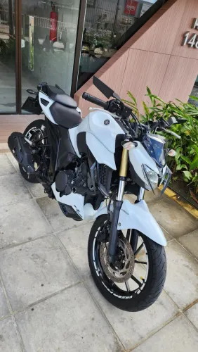 MOTO FZ25 A MAIS LINDA OLX - TODA PERSONALOZADA - USO PROPRIO