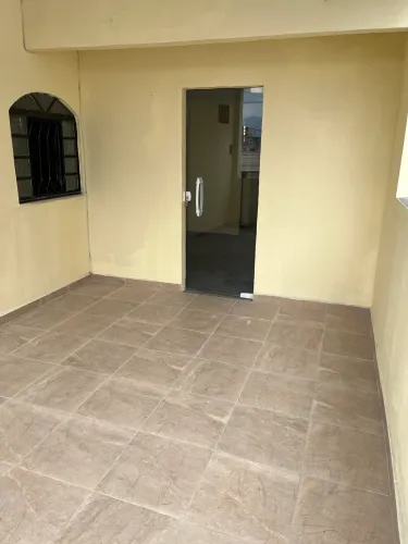Alugo casa no Farrula