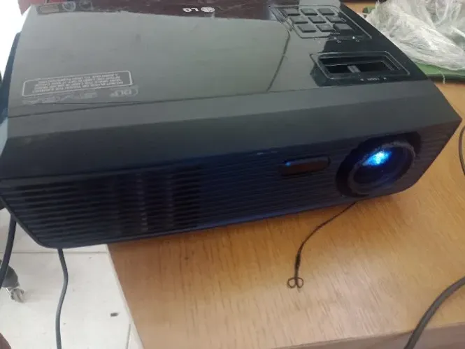 Projetor LG bs275 funcionando 