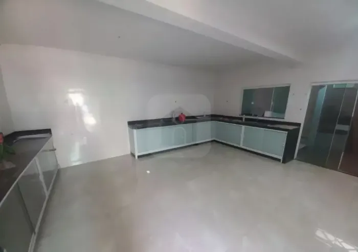 Casa para locação e venda no bairro Granada
