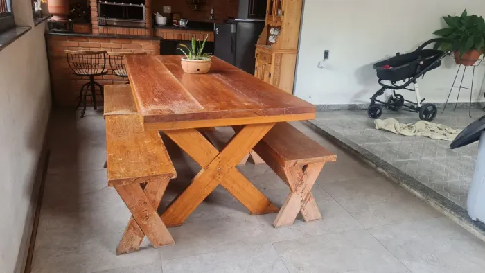Mesa de Madeira para área de churrasqueira. 