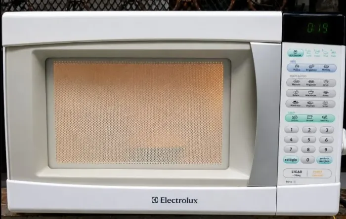 Micro-ondas funcionando perfeitamente