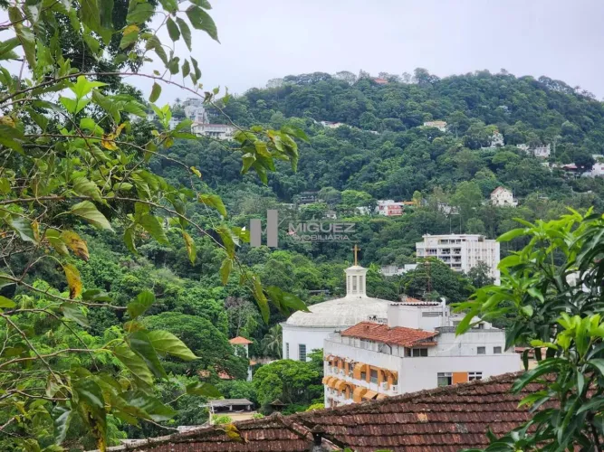 Casa à venda Rua Efigênio Sales localização privilegiada do Cosme Velho