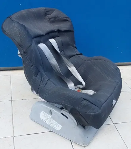 bebe conforto cadeirinha de carro para criança 40 reais