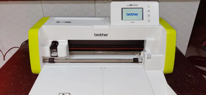Máquina de recorte Brother ScanNCut SDX85 (Pouco Uso)