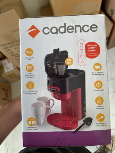 Cafeteira nova cadence