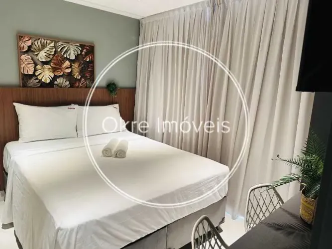 Flat : / Residencial / Jardim Oceania