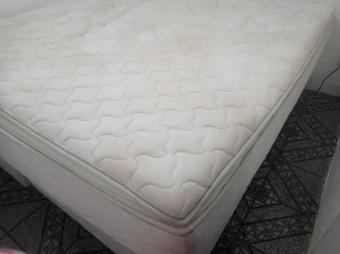 CAMA KING ( vendendo por esse valor pois preciso viajar para outro Estado)