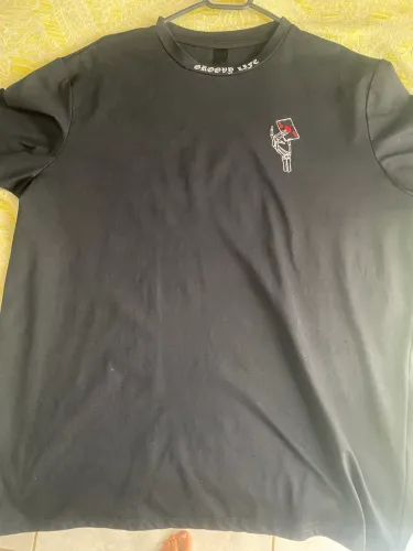 CAMISETA STREETWEAR PRETA