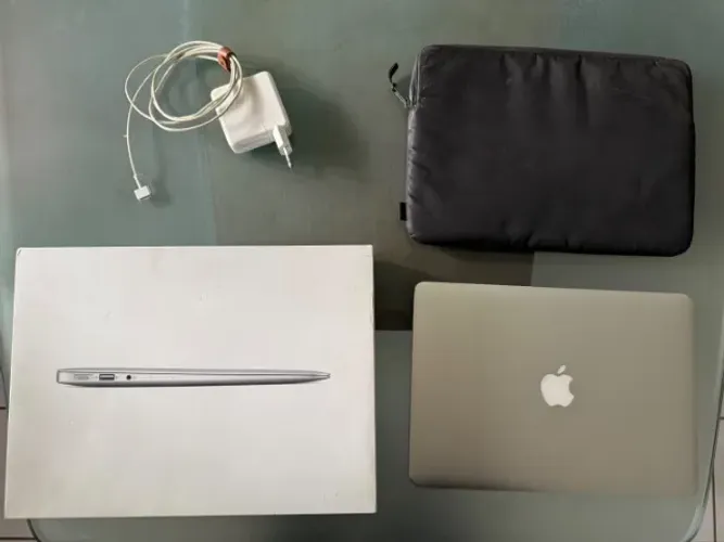 MacBook Air (2017) 13,3?, i5, RAM 8GB, SSD 500GB