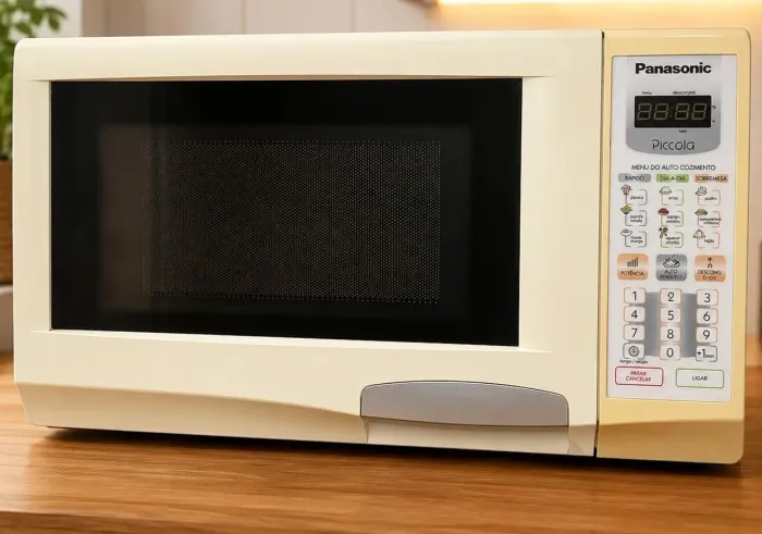 Microondas Panasonic Piccolo - 22 Litros - 127V