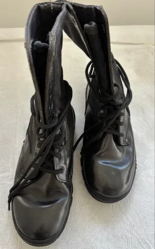 Bota militar/Coturno