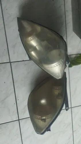 Vende se pra de farol do fiesta
