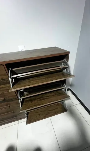 Balcão/ armário para quarto/ cômoda 