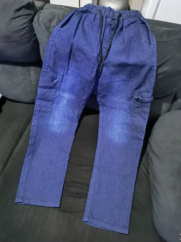 Calça cargo escuro