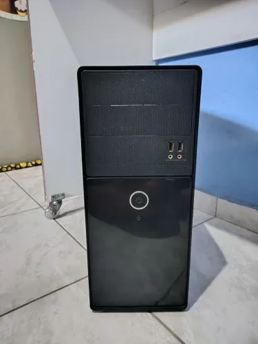 Gabinete para PC ATX Preto (Vazio)