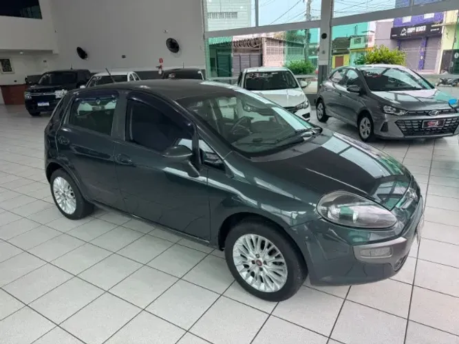 Fiat Punto Essence 1.6 Flex 16V 5P 2015