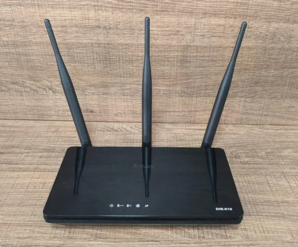 Roteador D-Link DIR-819 AC750 Dual Band (Ótimo Custo-Benefício)